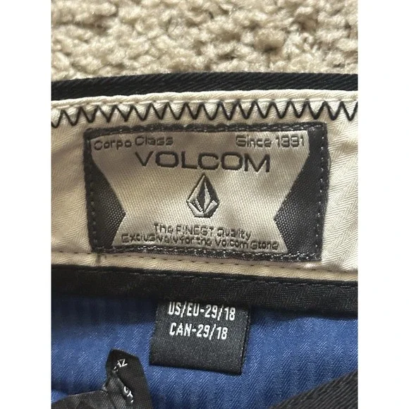 Men's Volcom Chino Shorts - 29W - Picture 5 of 5
